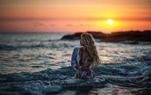 Кухня. Шторы. Эдик. Причал