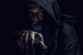 Тени прошлого